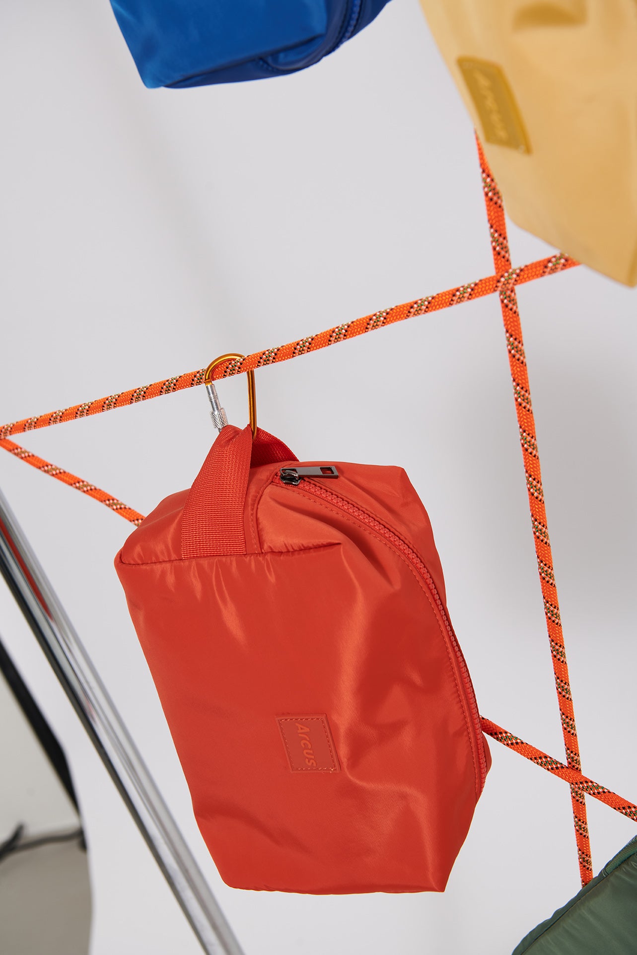 ARCUS TOILET BAG LARGE TOILET BAG 2433 ORANGE